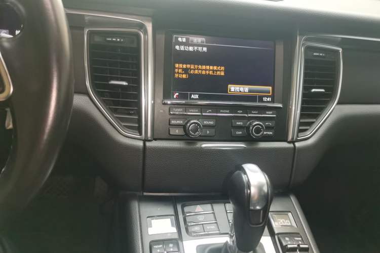 Used Porsche Macan 2014 Macan 2.0T Audio And AC Panel