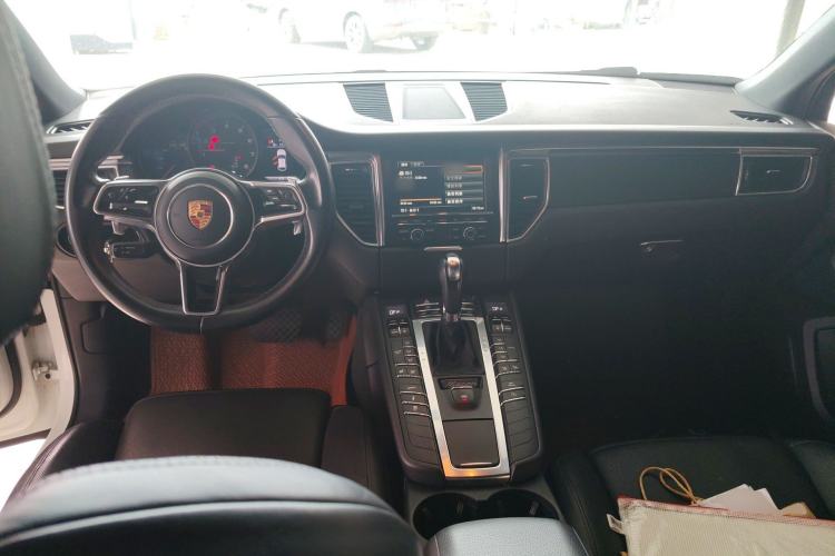 Used Porsche Macan 2014 Macan 2.0T Center Console