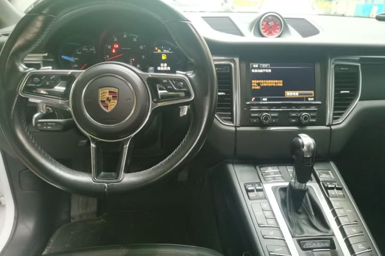 Used Porsche Macan 2014 Macan 2.0T Center Console