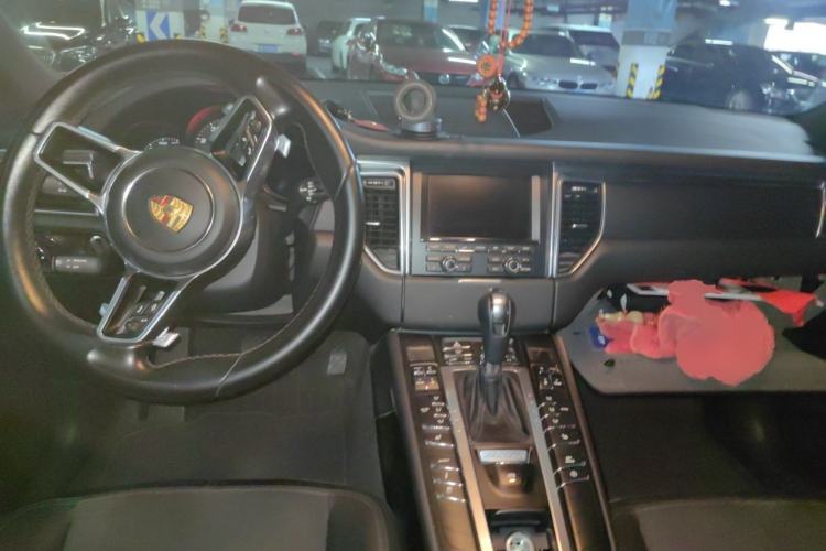 Used Porsche Macan 2014 Macan 2.0T Center Console