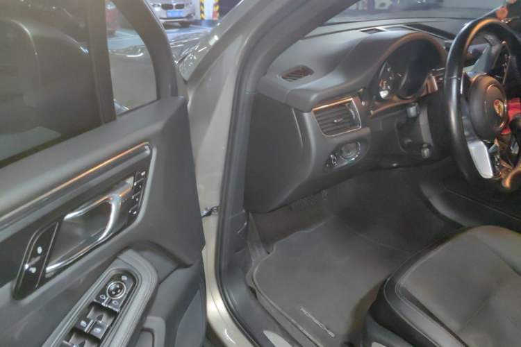Used Porsche Macan 2014 Macan 2.0T Driver Seat