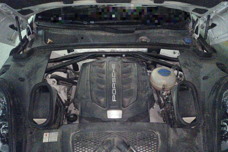 Used Porsche Macan 2014 Macan S 3.0T Engine Bay