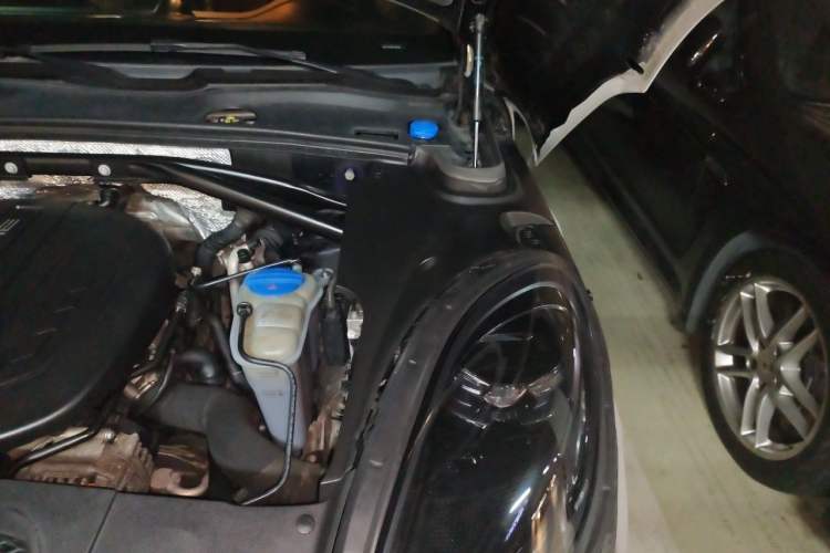 Used Porsche Macan 2014 Macan 2.0T Engine Bay Left