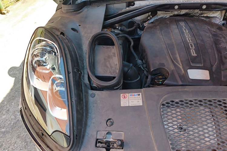 Used Porsche Macan 2014 Macan 2.0T Engine Bay Right