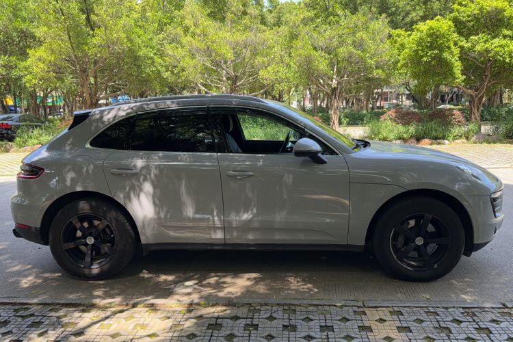 Used Porsche Macan 2014 Macan 2.0T Exterior 3