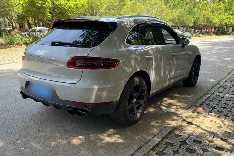 Used Porsche Macan 2014 Macan 2.0T Exterior 4