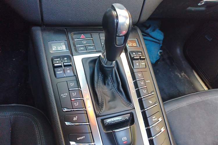 Used Porsche Macan 2014 Macan 2.0T Gear Lever