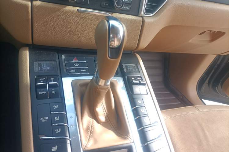 Used Porsche Macan 2014 Macan 2.0T Gear Lever