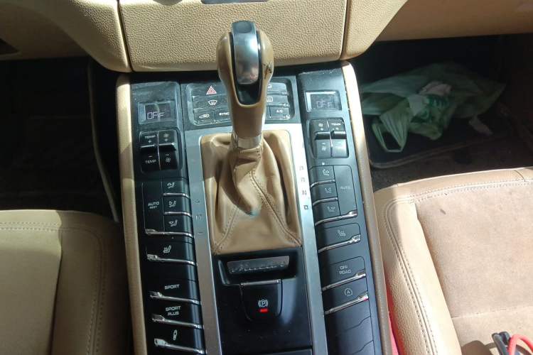 Used Porsche Macan 2014 Macan 2.0T Gear Lever
