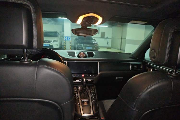 Used Porsche Macan 2014 Macan 2.0T Headliner