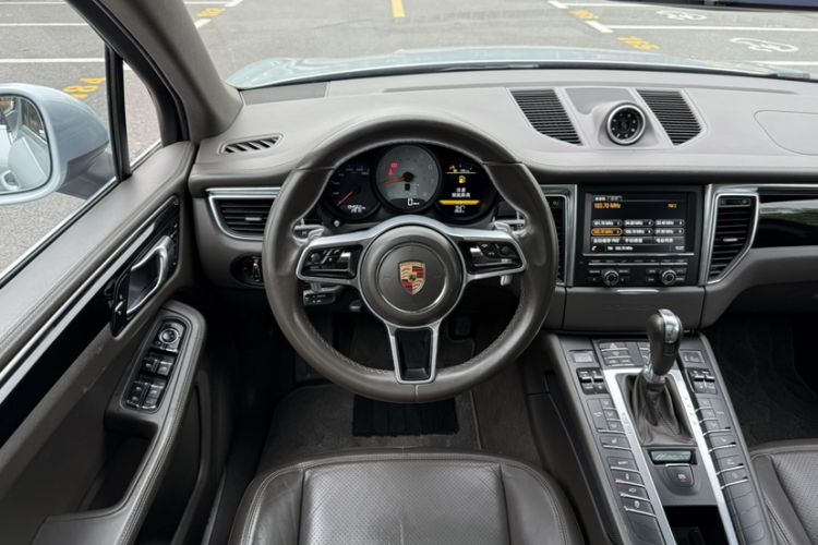 Used Porsche Macan 2014 Macan S 3.0T Interior 12