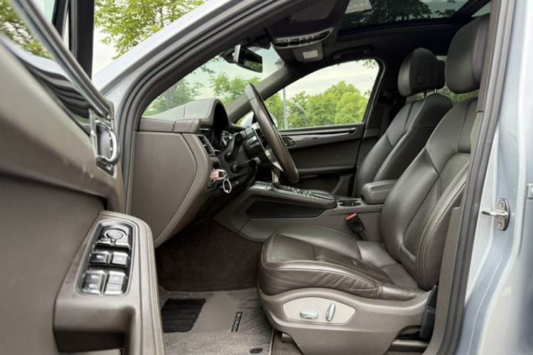 Used Porsche Macan 2014 Macan S 3.0T Interior 5