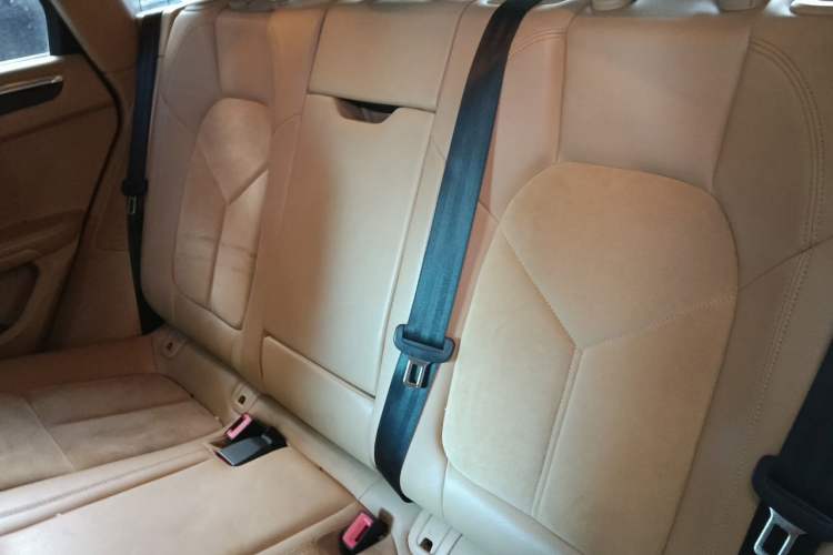 Used Porsche Macan 2014 Macan 2.0T Left Rear Seat