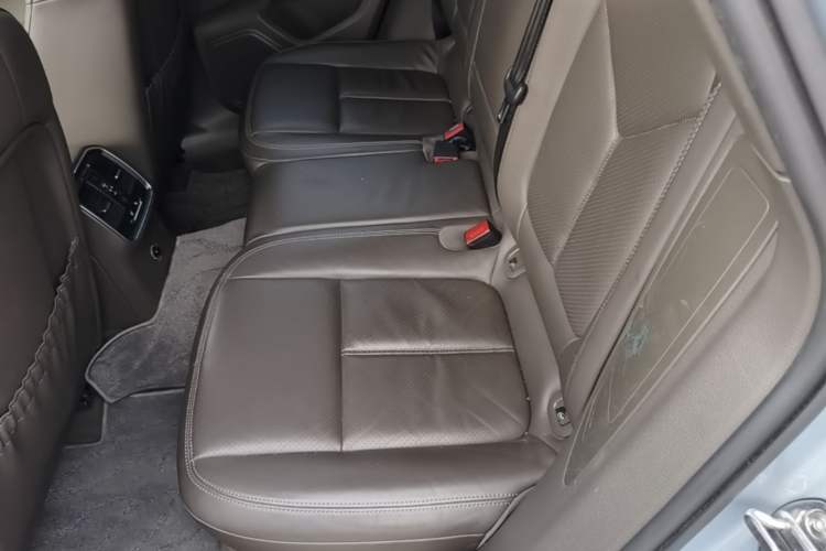 Used Porsche Macan 2014 Macan S 3.0T Left Rear Seat