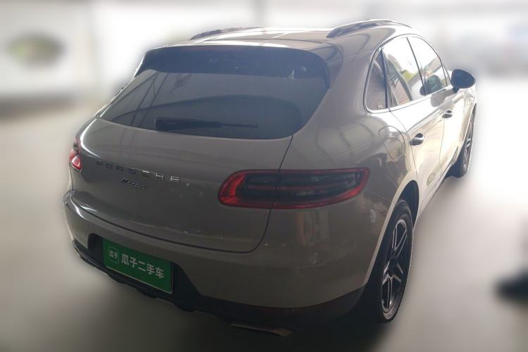 Used Porsche Macan 2014 Macan 2.0T Rear Right 45 Deg