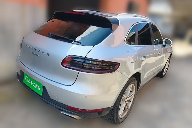 Used Porsche Macan 2014 Macan 2.0T Rear Right 45 Deg