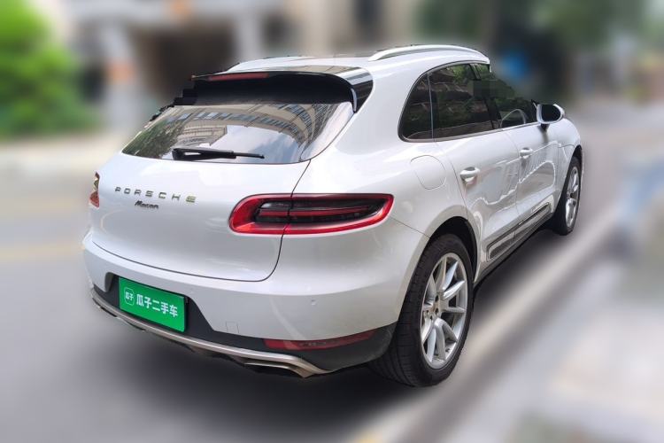 Used Porsche Macan 2014 Macan 2.0T Rear Right 45 Deg