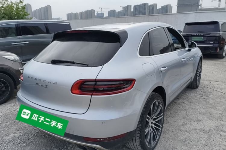 Used Porsche Macan 2014 Macan S 3.0T Rear Right 45 Deg