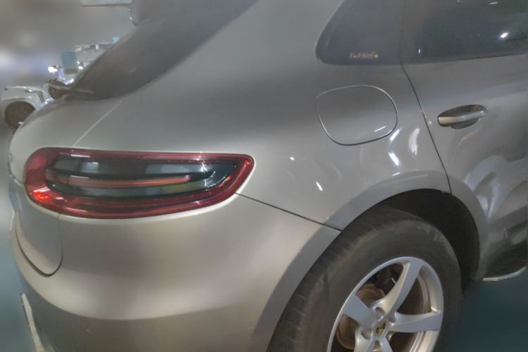 Used Porsche Macan 2014 Macan 2.0T Rear Right 45 Deg