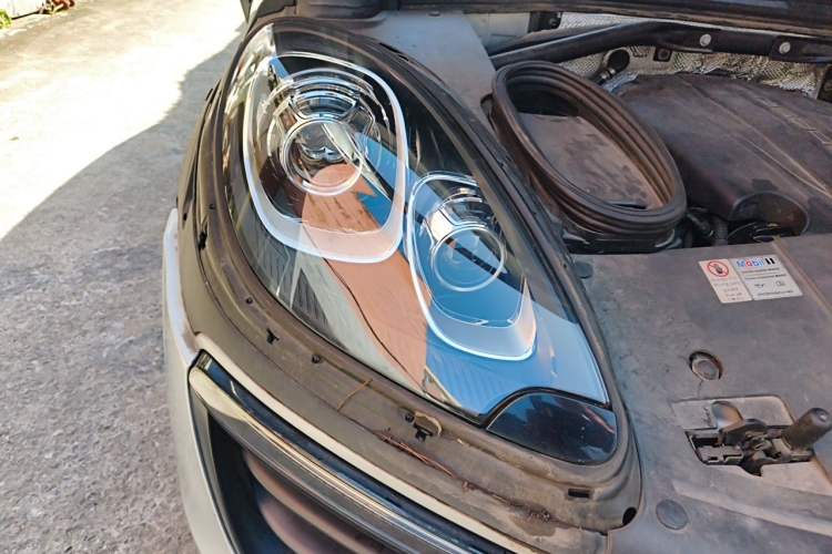 Used Porsche Macan 2014 Macan 2.0T Right Front Headlight