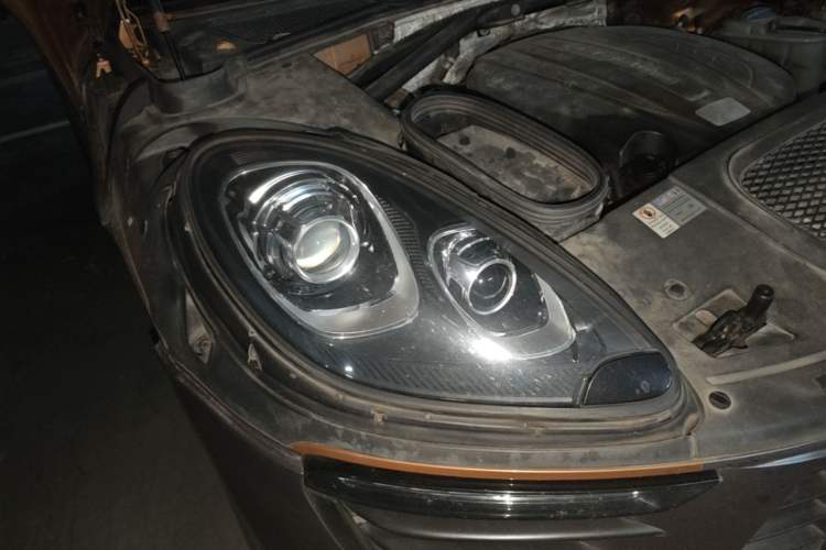 Used Porsche Macan 2014 Macan 2.0T Right Front Headlight