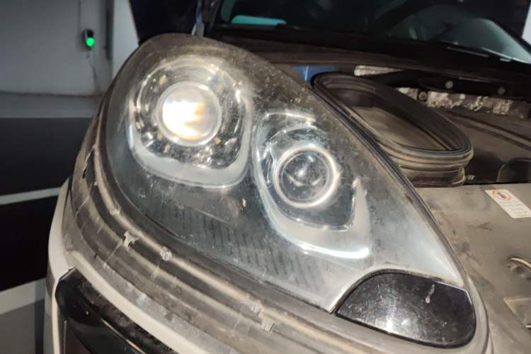 Used Porsche Macan 2014 Macan 2.0T Right Front Headlight