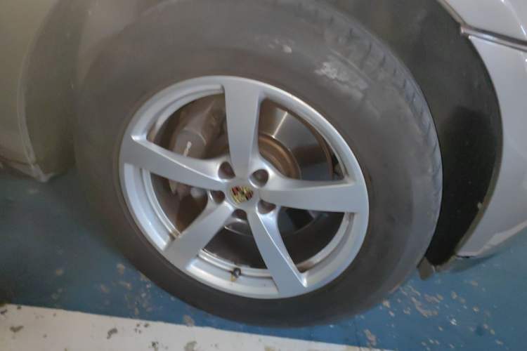 Used Porsche Macan 2014 Macan 2.0T Right Front Wheel Hub