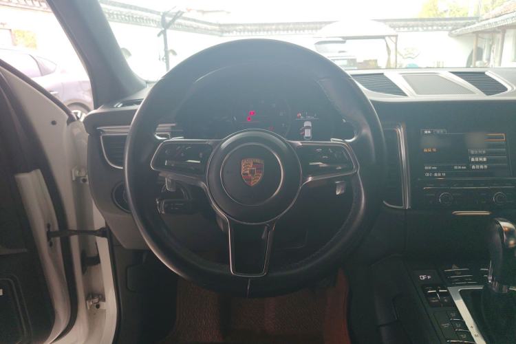 Used Porsche Macan 2014 Macan 2.0T Steering Wheel