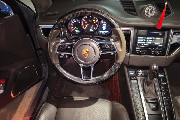 Used Porsche Macan 2014 Macan Turbo 3.6T Steering Wheel
