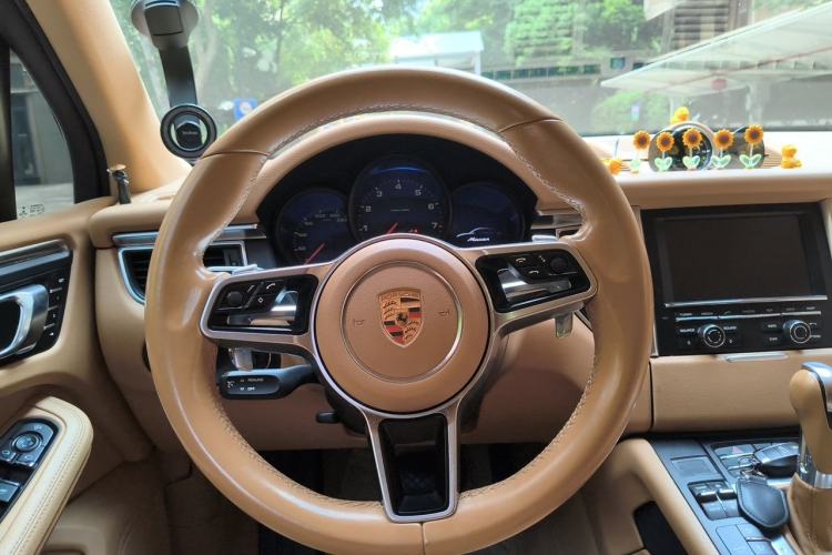 Used Porsche Macan 2014 Macan 2.0T Steering Wheel