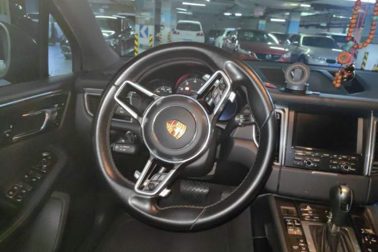 Used Porsche Macan 2014 Macan 2.0T Steering Wheel