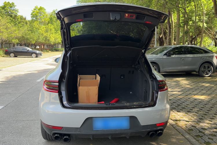 Used Porsche Macan 2014 Macan 2.0T Trunk