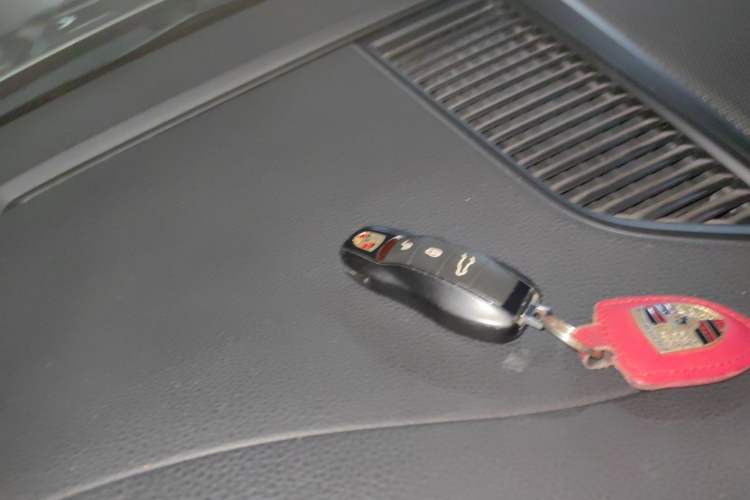 Used Porsche Macan 2014 Macan 2.0T Vehicle Key