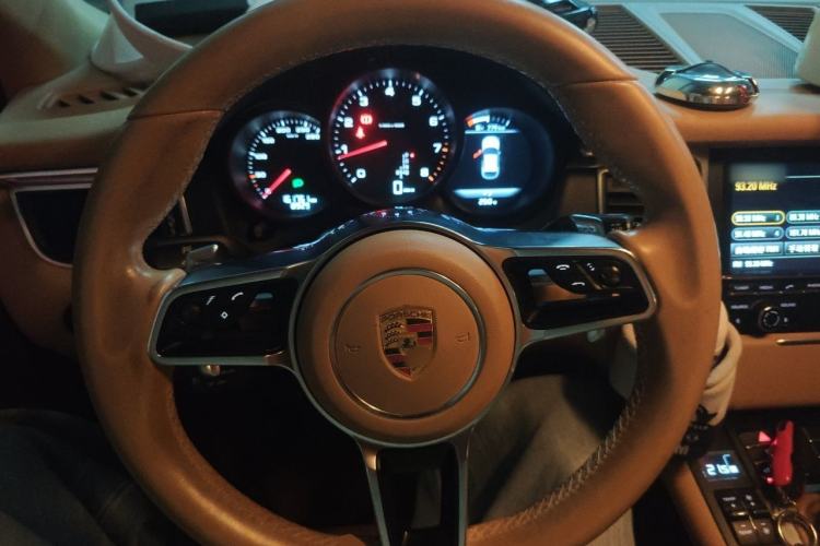 Used Porsche Macan 2014 Macan 2.0T Steering Wheel
