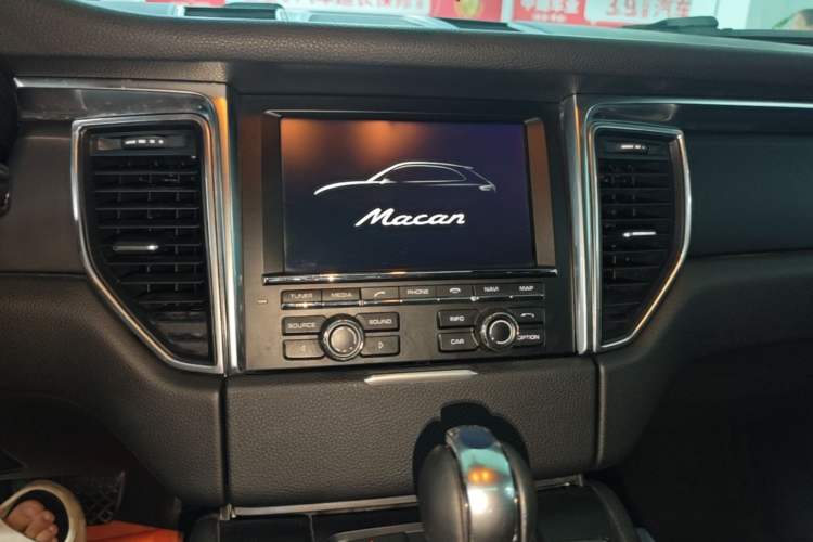 Used Porsche Macan 2014 Macan 2.0T Audio And AC Panel