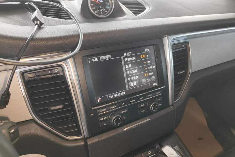 Used Porsche Macan 2014 Macan S 3.0T Audio And AC Panel