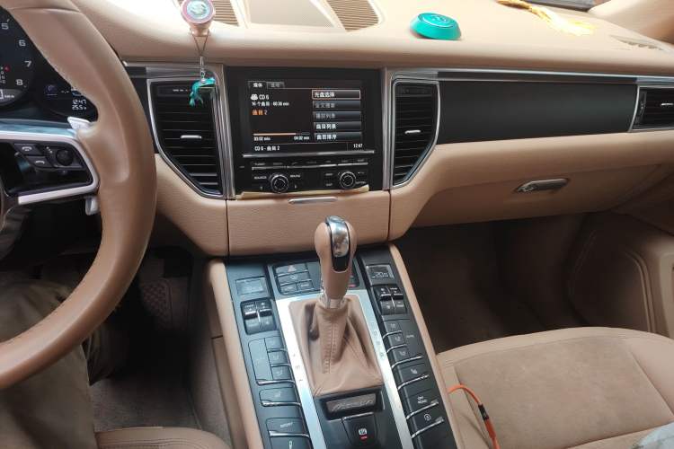 Used Porsche Macan 2014 Macan 2.0T Audio And AC Panel