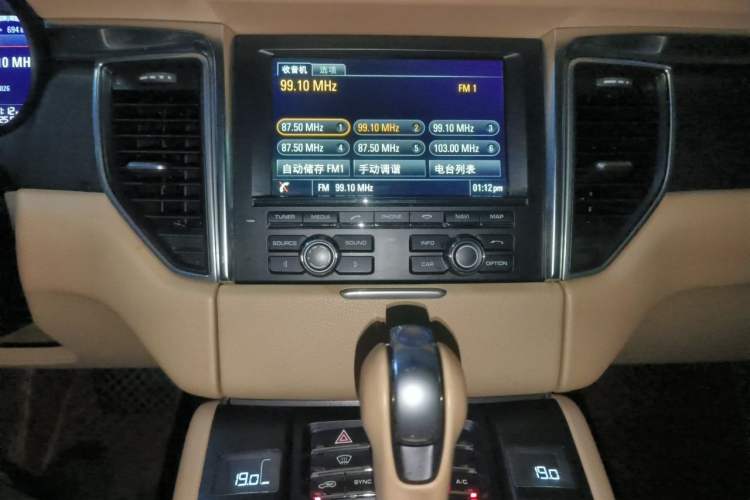 Used Porsche Macan 2014 Macan 2.0T Audio And AC Panel