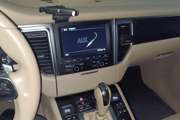 Used Porsche Macan 2014 Macan 2.0T Audio And AC Panel
