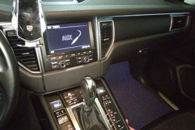 Used Porsche Macan 2014 Macan 2.0T Audio And AC Panel