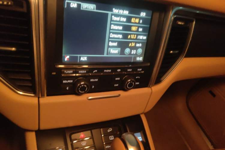 Used Porsche Macan 2014 Macan 2.0T Audio And AC Panel