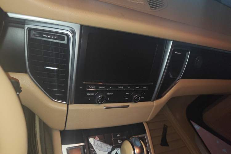 Used Porsche Macan 2014 Macan 2.0T Audio And AC Panel