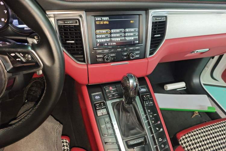 Used Porsche Macan 2014 Macan Turbo 3.6T Audio And AC Panel