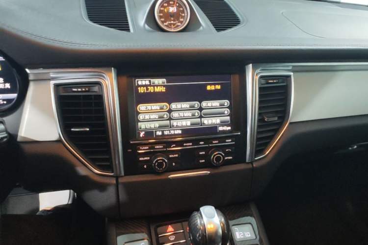 Used Porsche Macan 2014 Macan Turbo 3.6T Audio And AC Panel