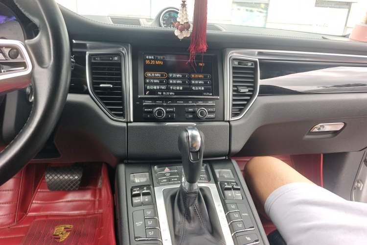 Used Porsche Macan 2014 Macan S 3.0T Audio And AC Panel