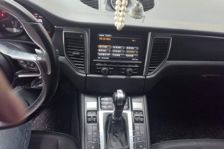 Used Porsche Macan 2014 Macan 2.0T Audio And AC Panel