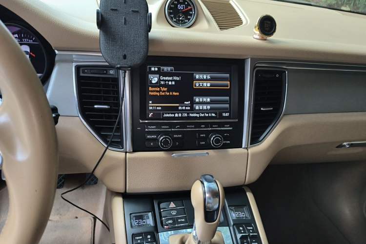 Used Porsche Macan 2014 Macan S 3.0T Audio And AC Panel