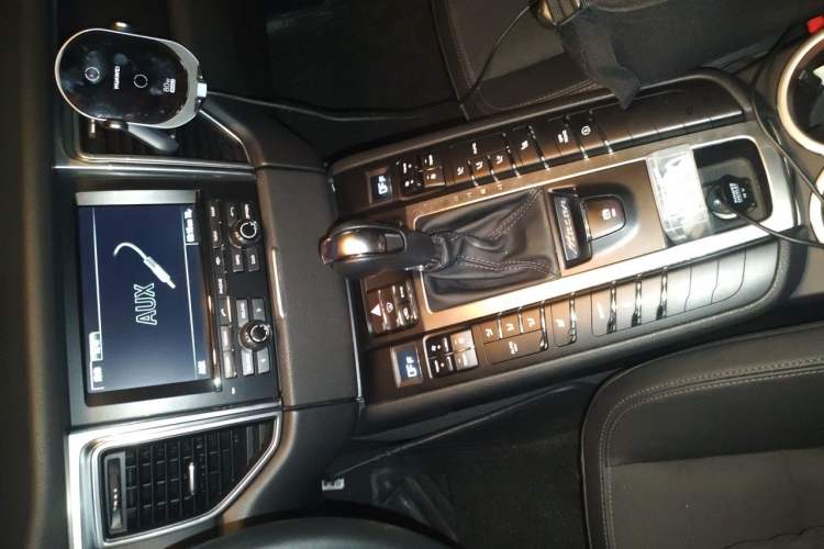 Used Porsche Macan 2014 Macan 2.0T Audio And AC Panel
