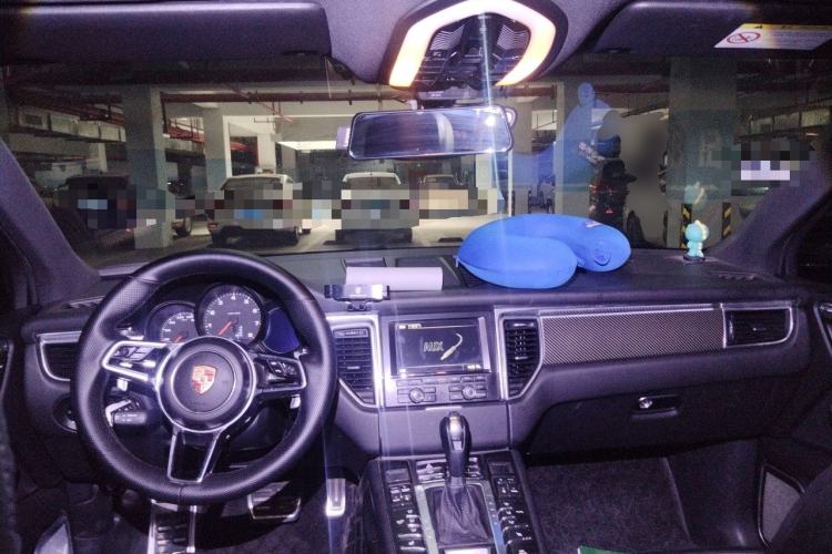 Used Porsche Macan 2014 Macan 2.0T Center Console