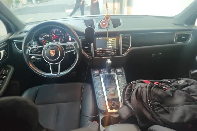 Used Porsche Macan 2014 Macan 2.0T Center Console